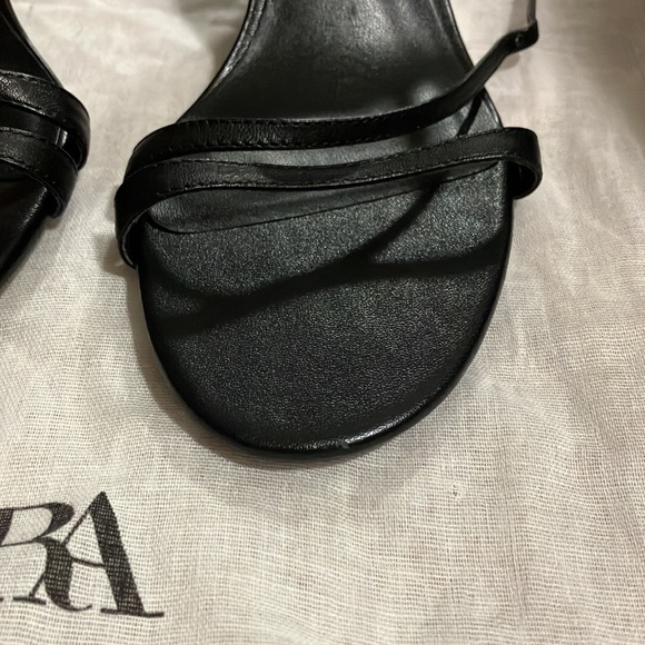 Zara heels - Picture 3 of 8